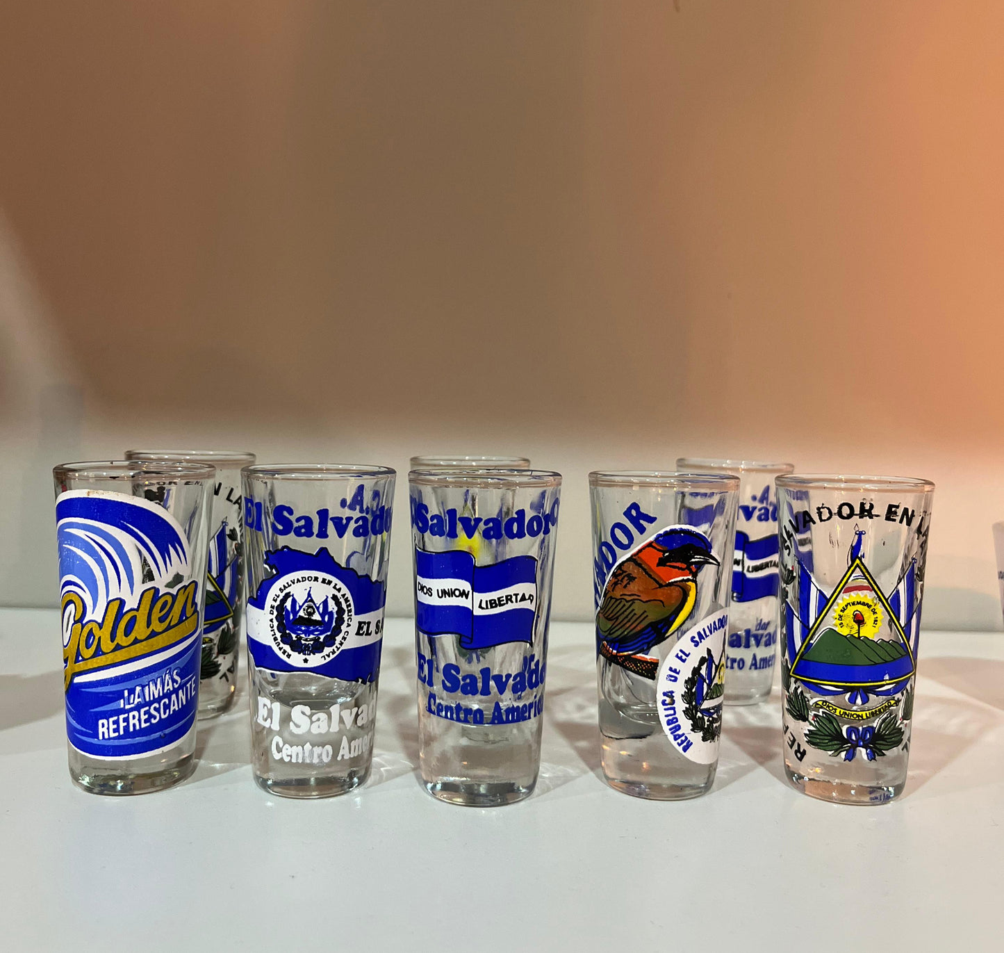 Vaso tequilero de distintos diseños