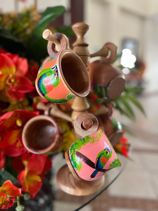 Juego de tazas de madera artesanal